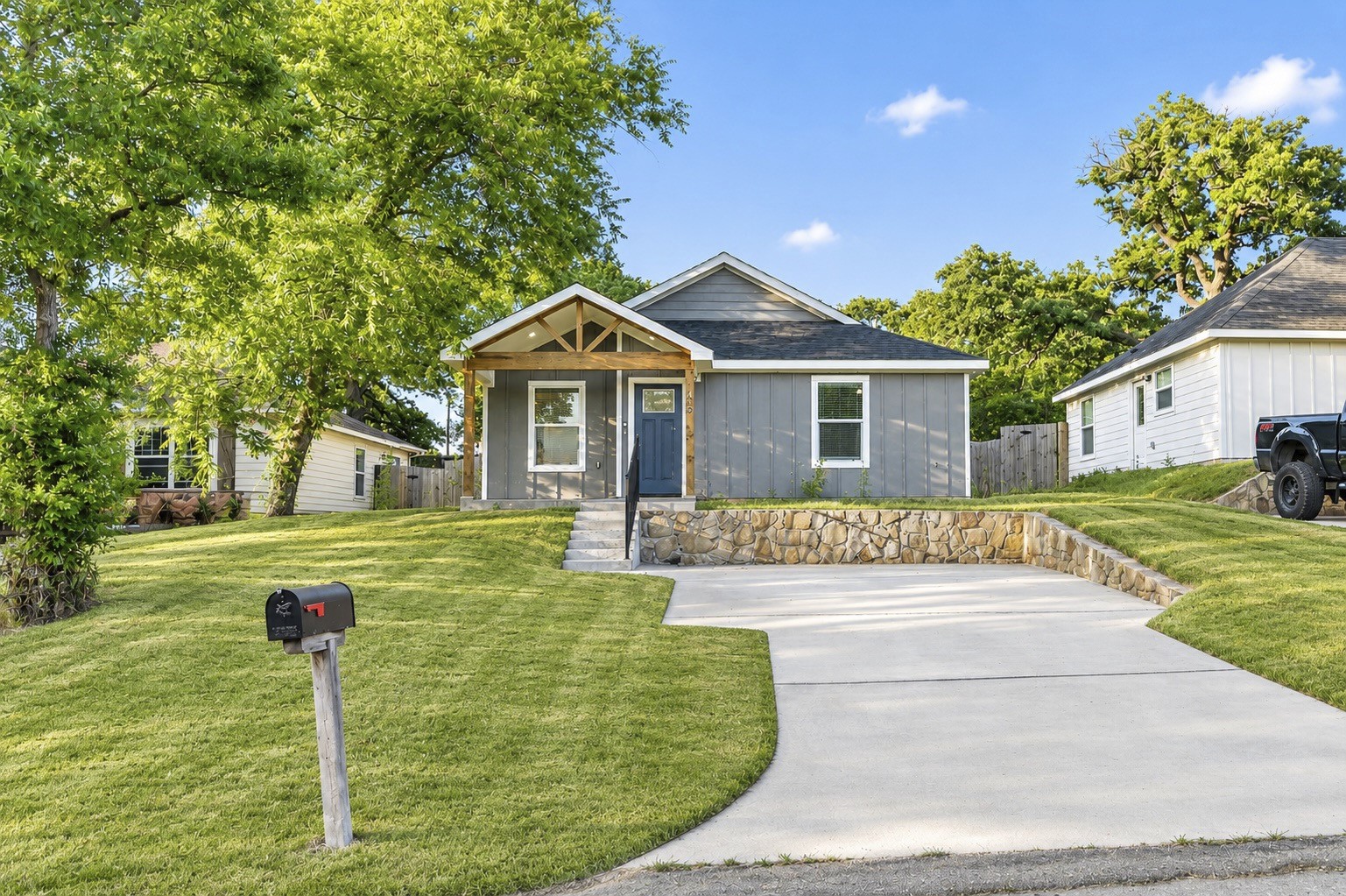 422 E Shepherd Street Denison TX 75021