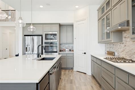 2717 Oak Blossom Drive Mckinney TX 75071