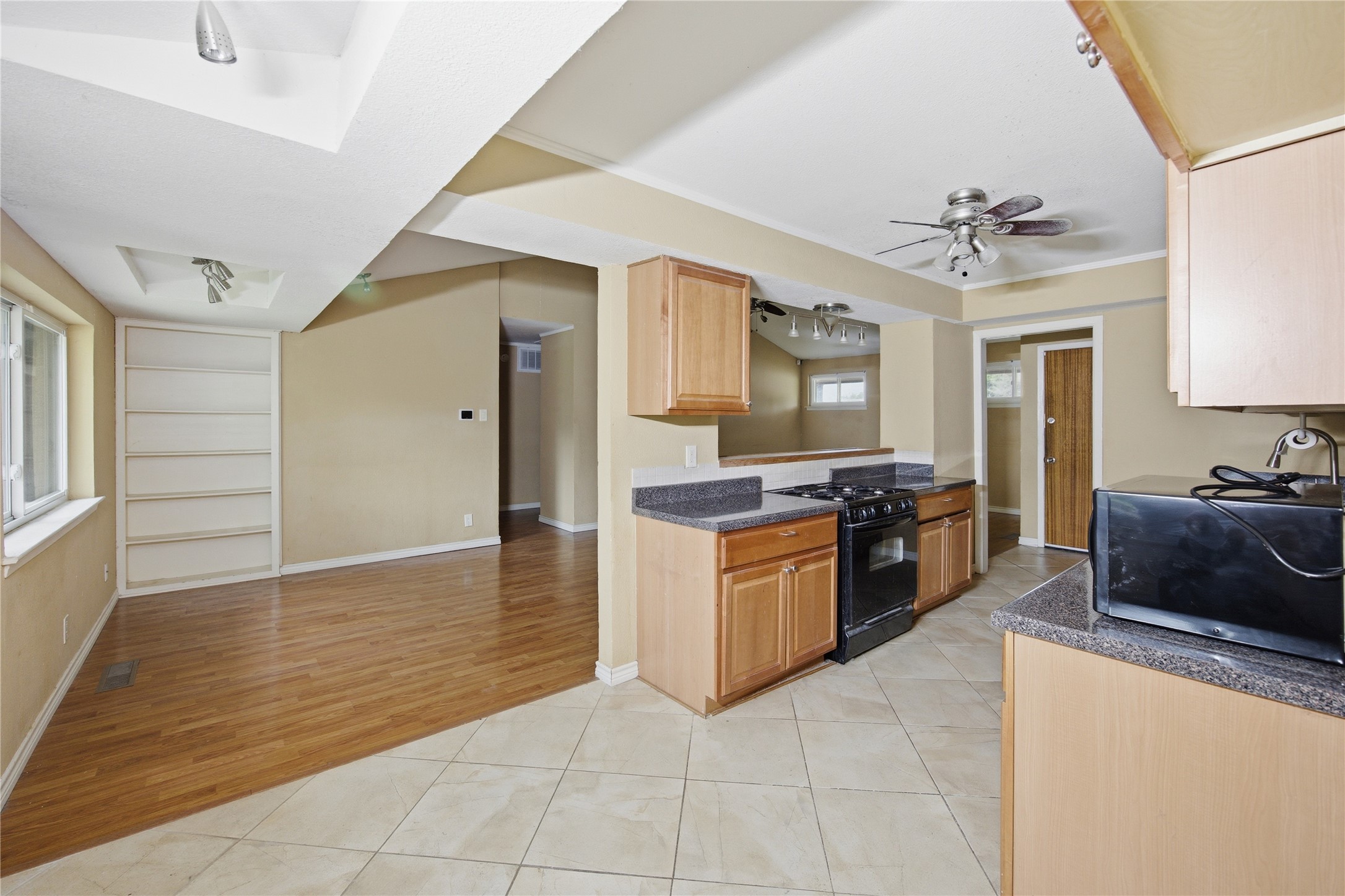 3614 Windsor Street Irving TX 75062