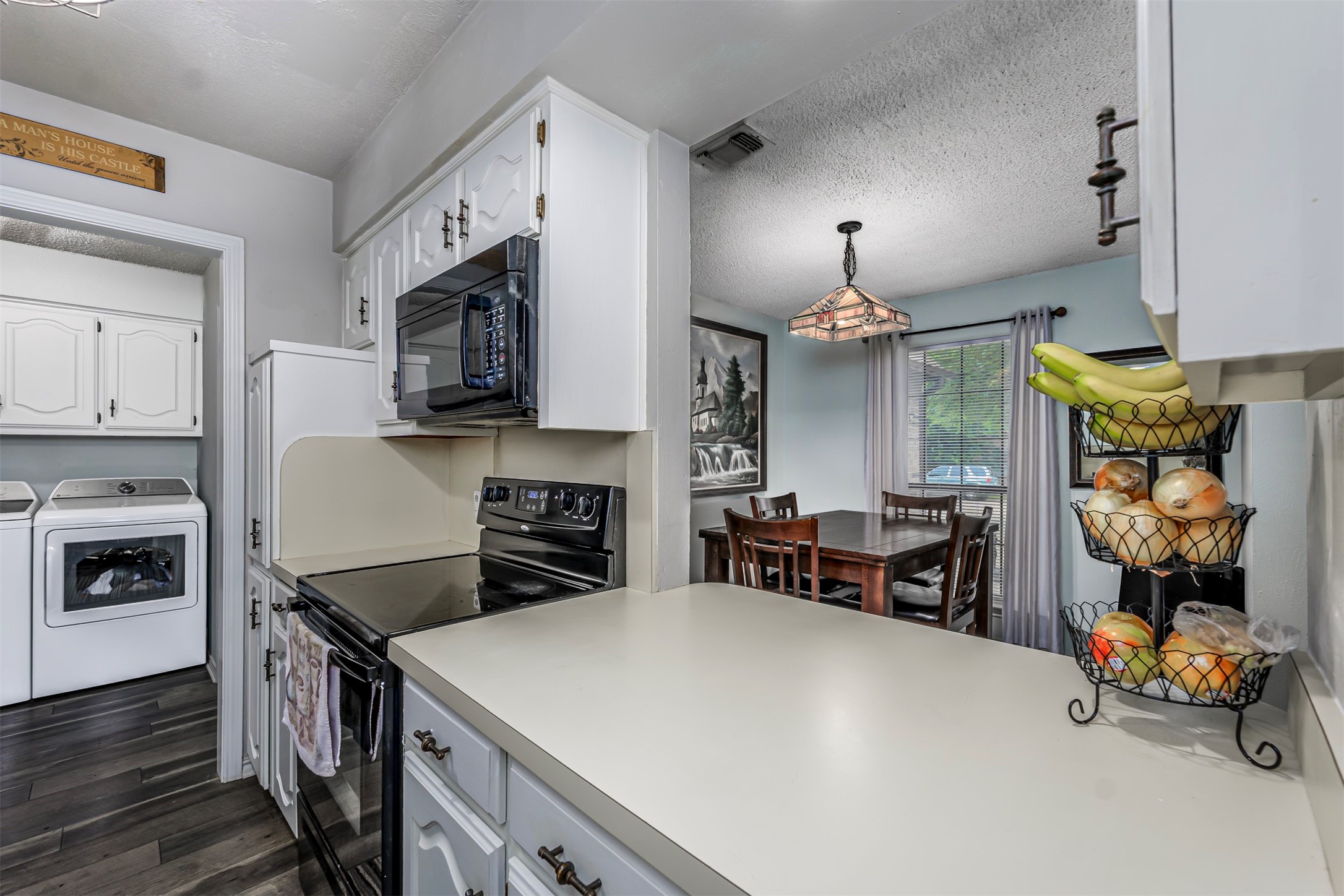 1101 Pin Oak Drive Denton TX 76209