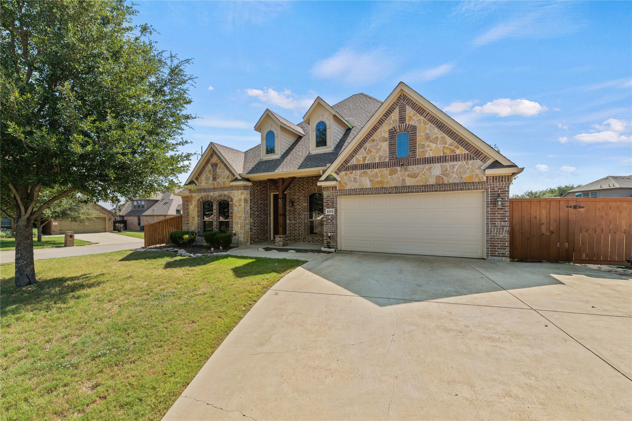 101 Aztec Court Waxahachie TX 75165