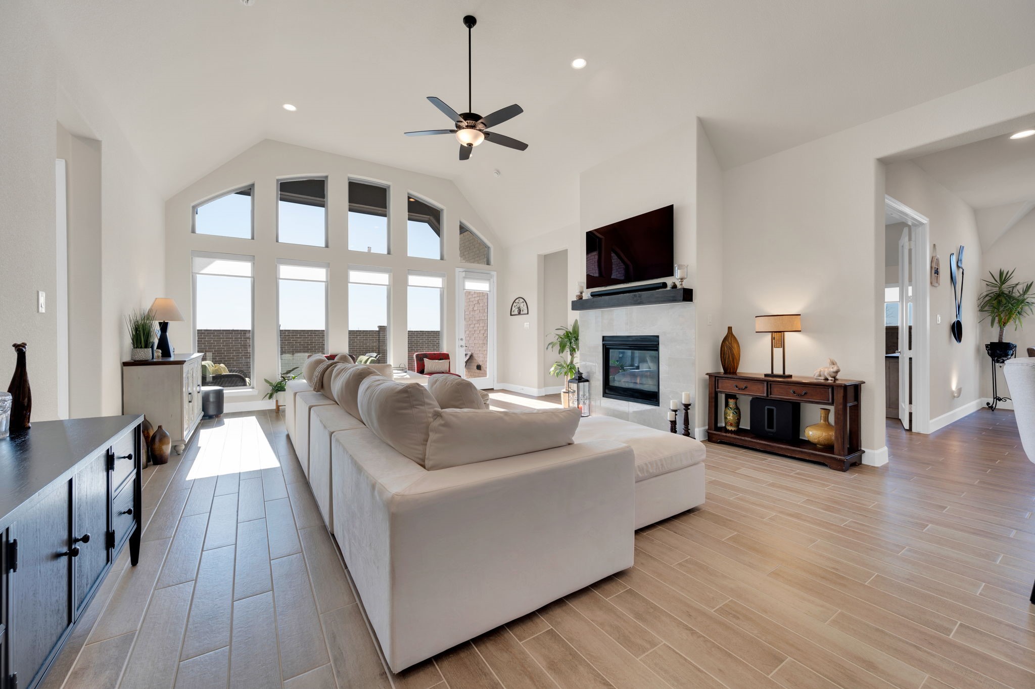 837 Peppervine Drive Waxahachie TX 75165