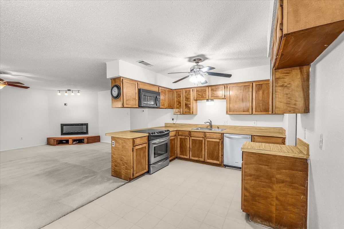 2709 Willow Bend Bedford TX 76021
