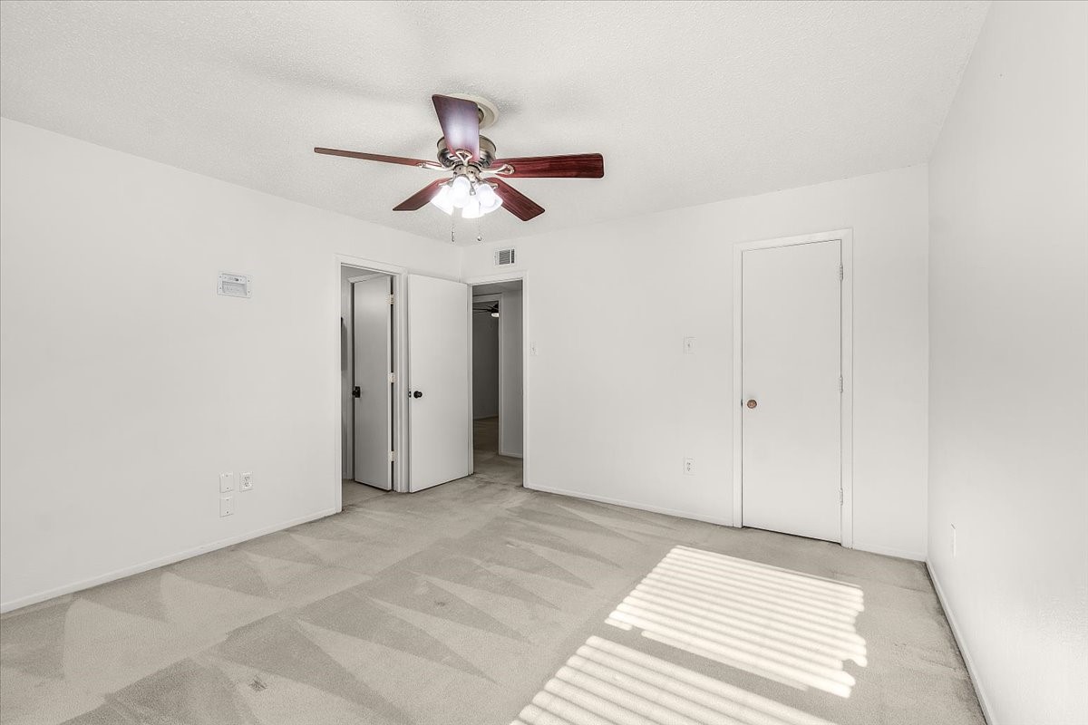 2709 Willow Bend Bedford TX 76021