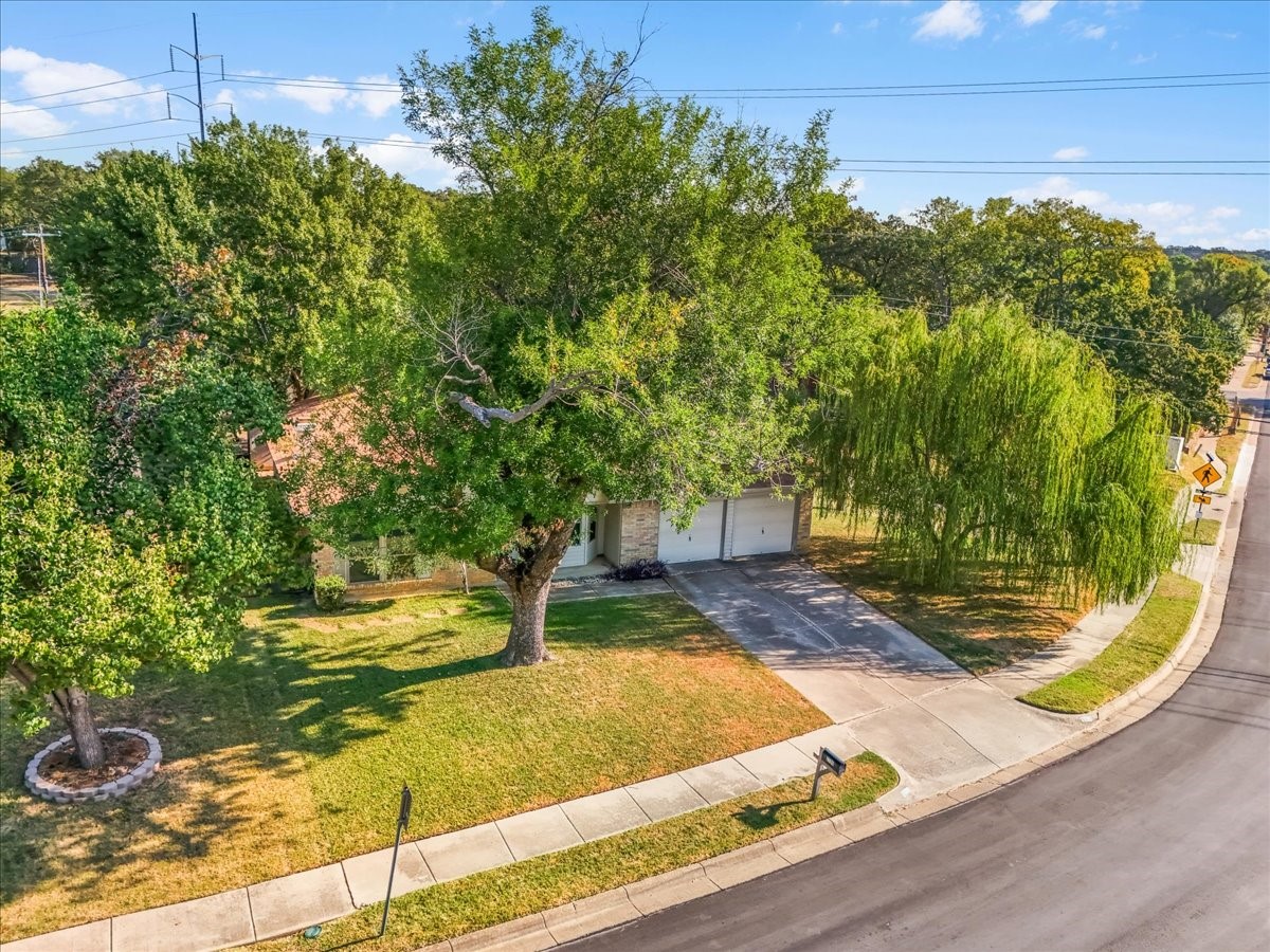 2709 Willow Bend Bedford TX 76021