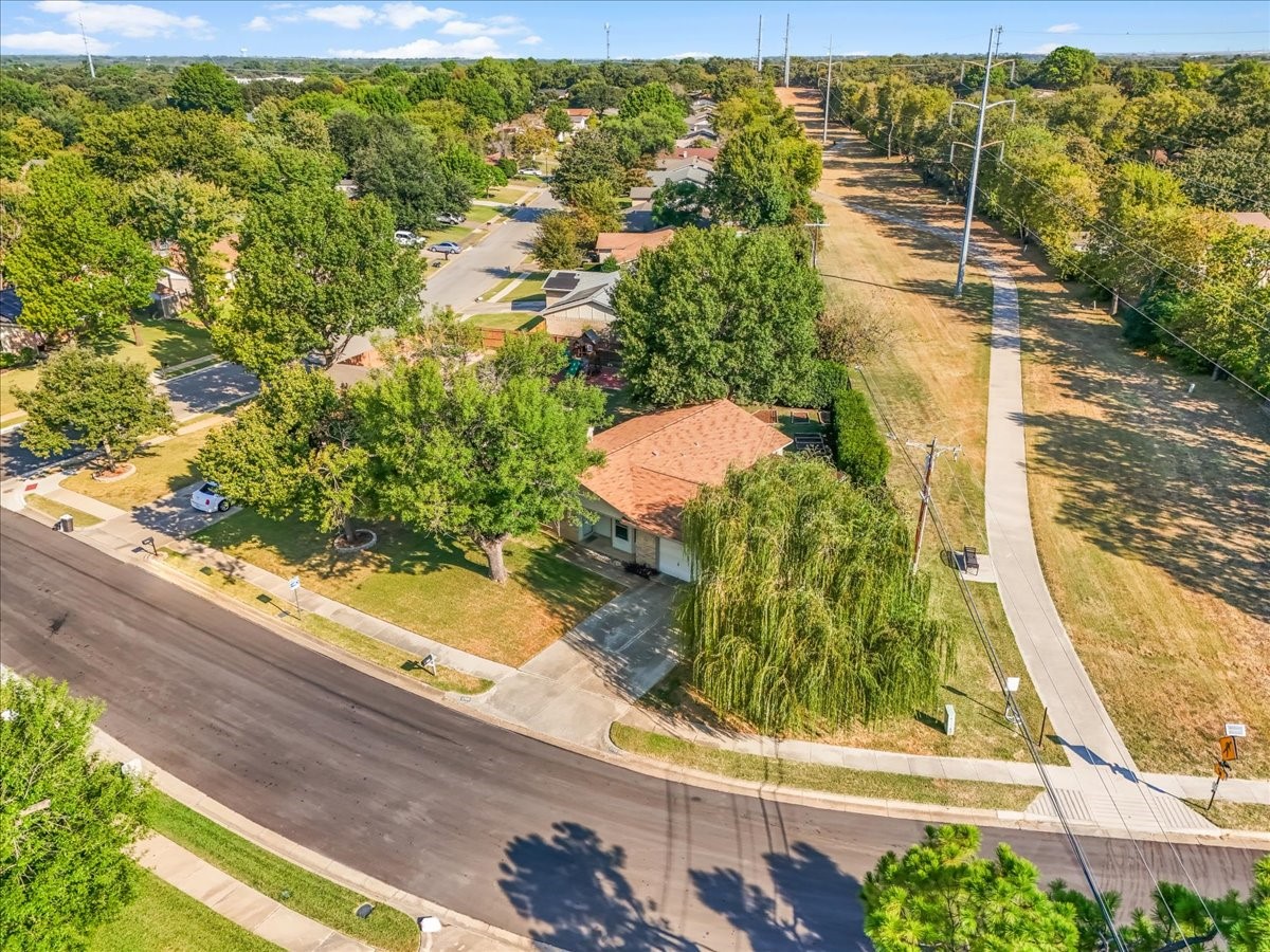 2709 Willow Bend Bedford TX 76021