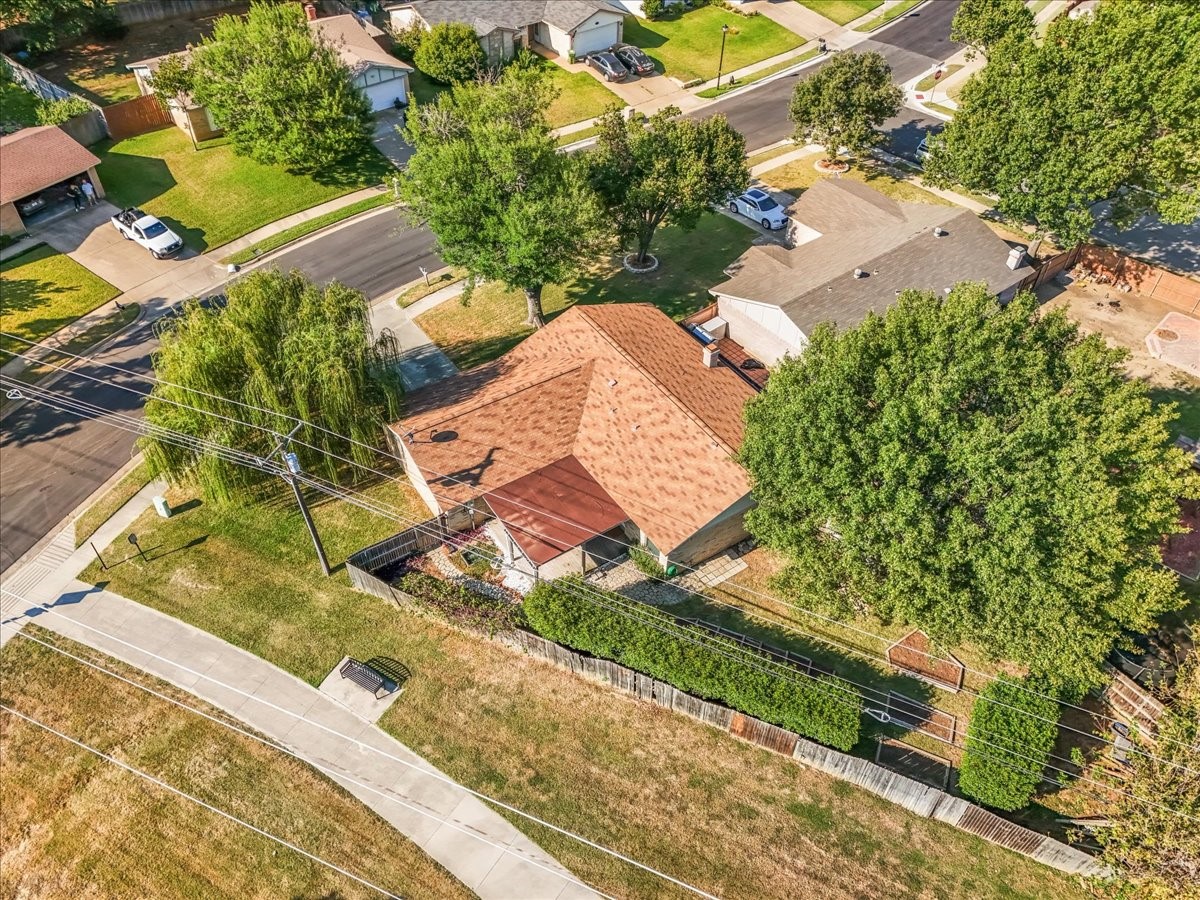 2709 Willow Bend Bedford TX 76021