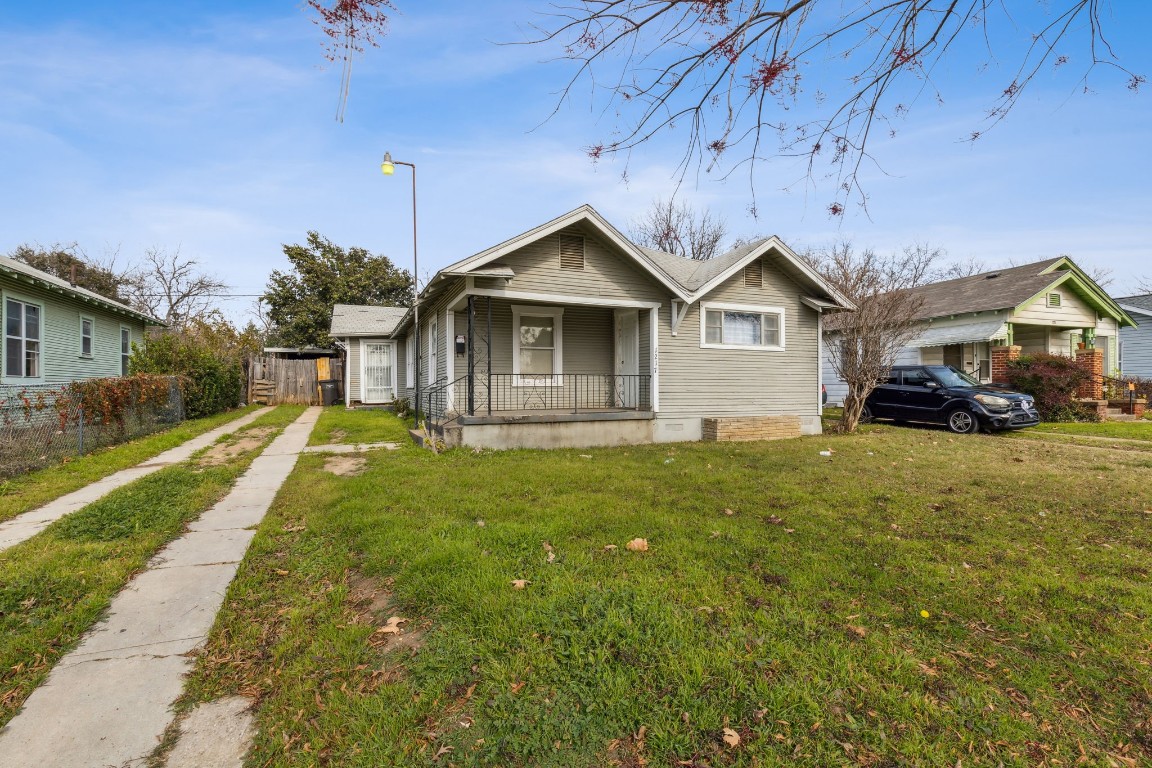 1217 Verbena Street Fort Worth TX 76104