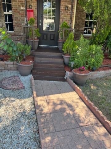 2340 N Chandler Drive E Fort Worth TX 76111