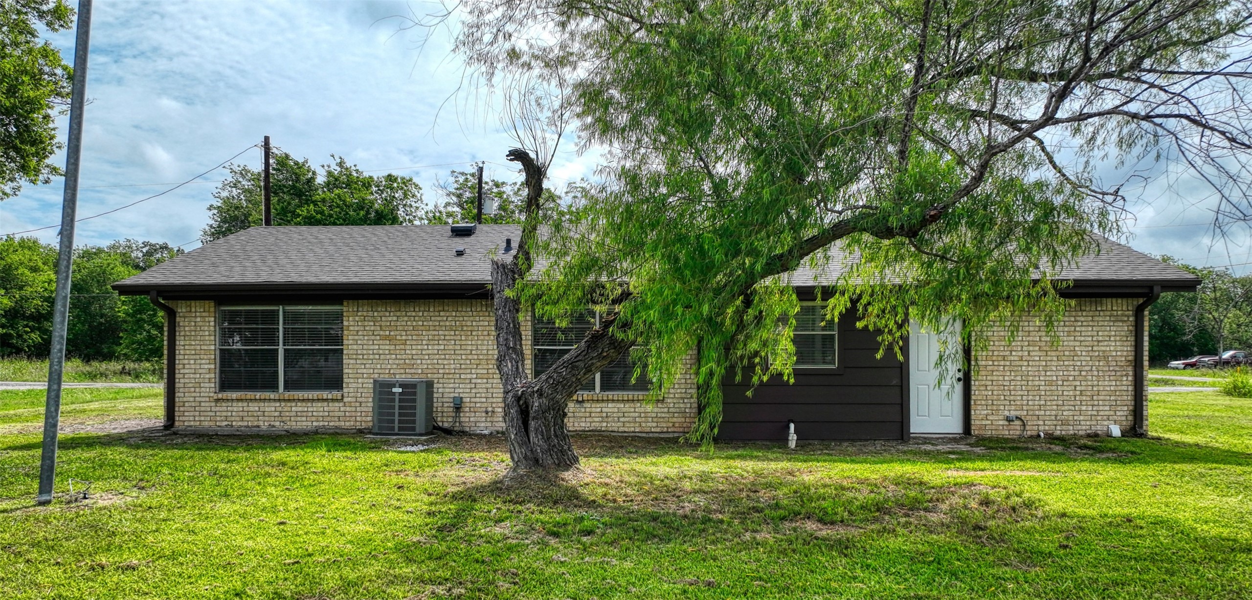 201 Mclendon Mexia TX 76667