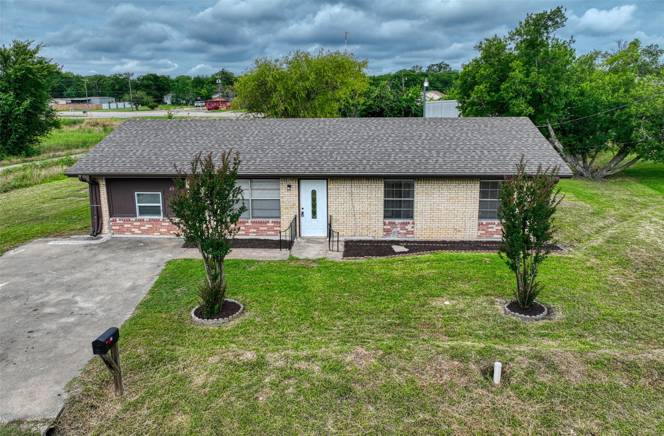 201 Mclendon Mexia TX 76667