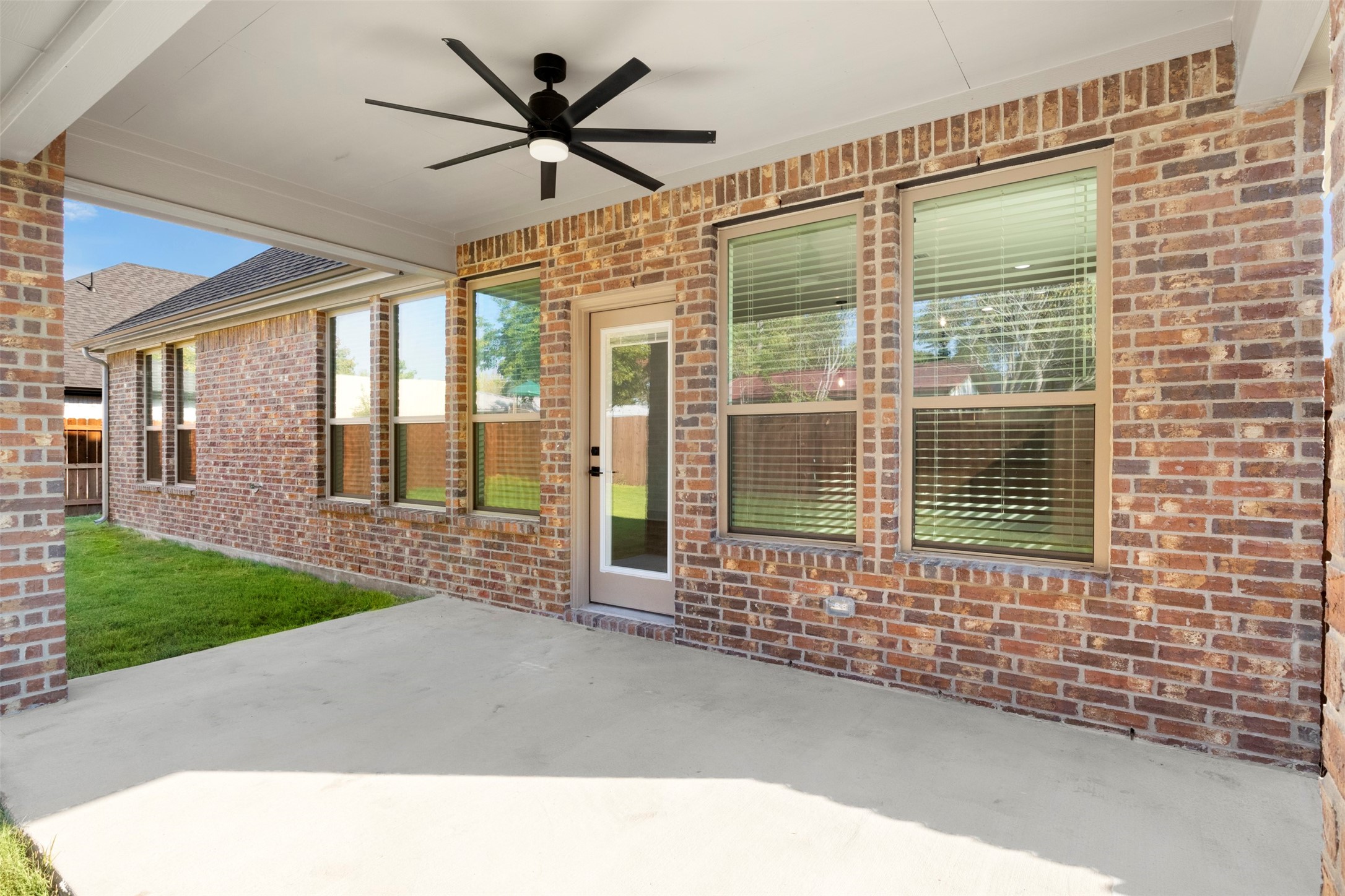 713 Escovedo Drive Italy TX 76651