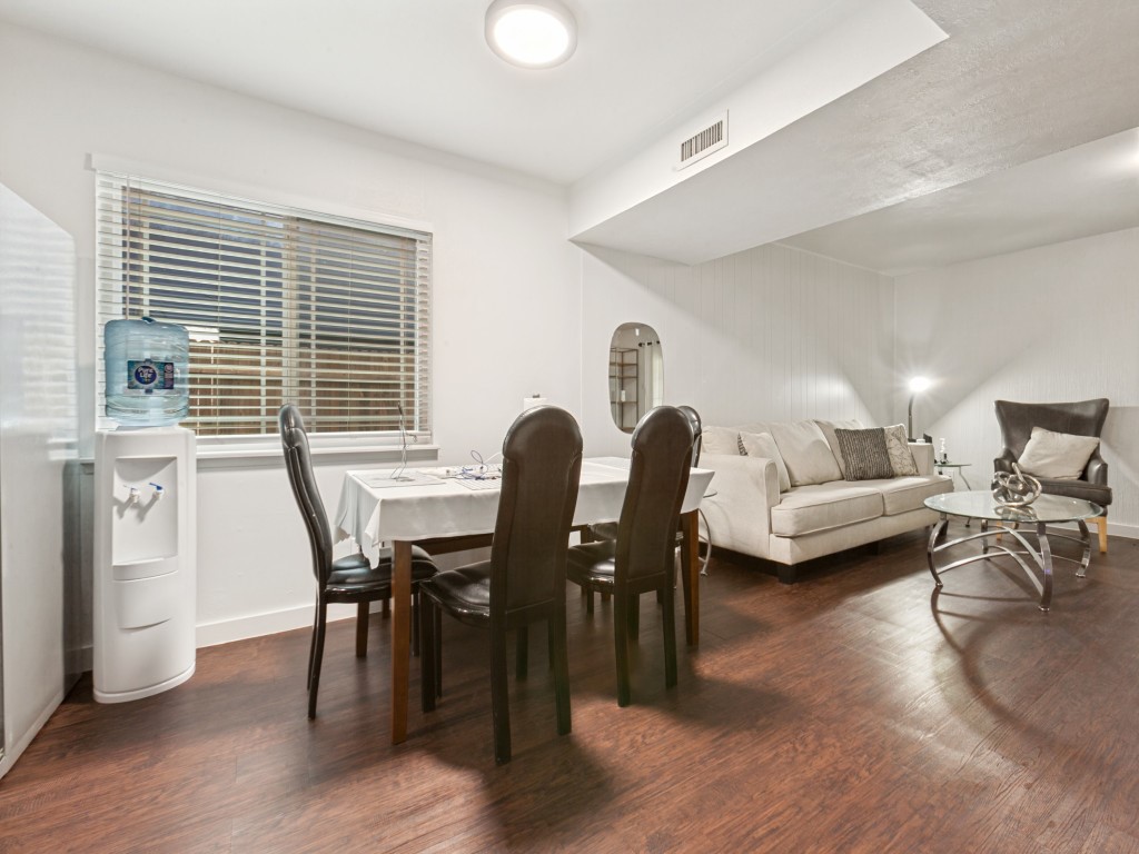 1502 Deepwood Drive Garland TX 75040