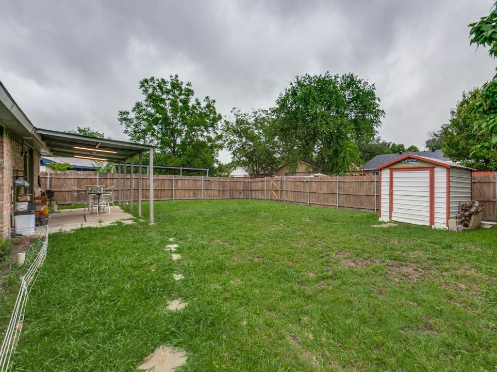 1502 Deepwood Drive Garland TX 75040