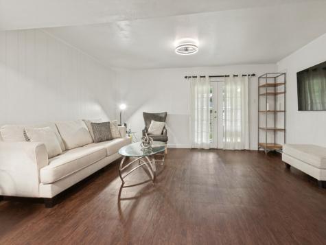 1502 Deepwood Drive Garland TX 75040