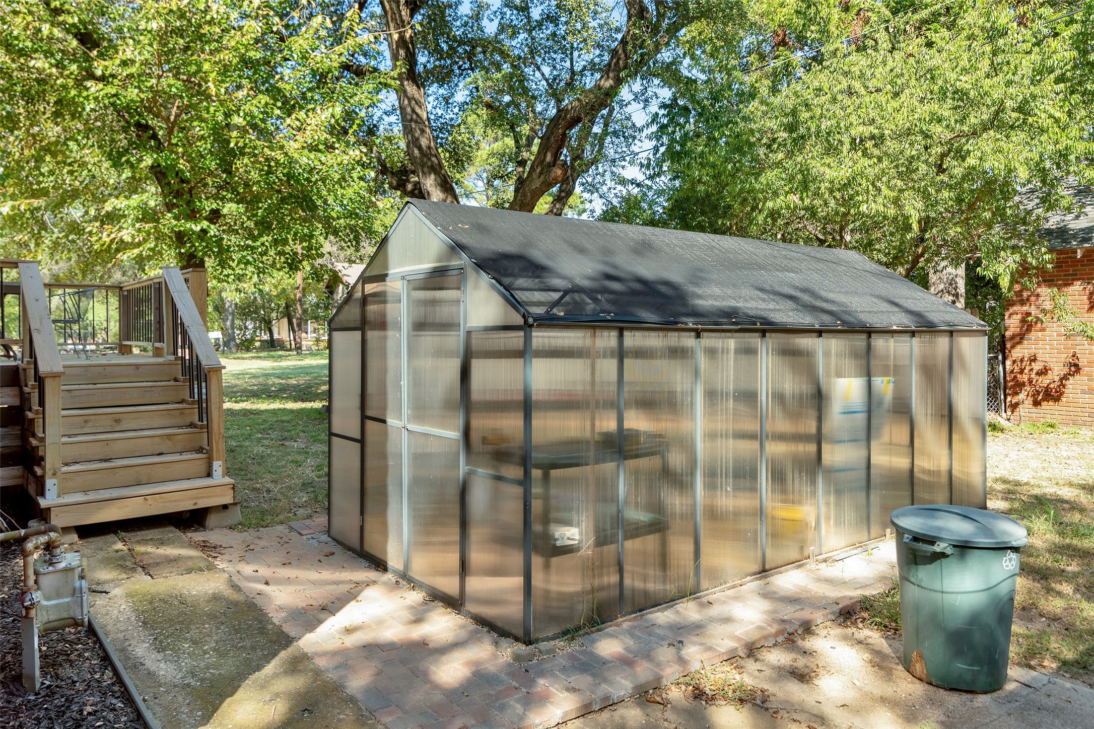 1111 W Sears Street Denison TX 75020
