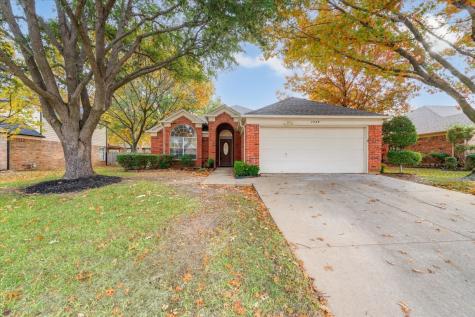 7228 Cross Keys Drive North Richland Hills TX 76182