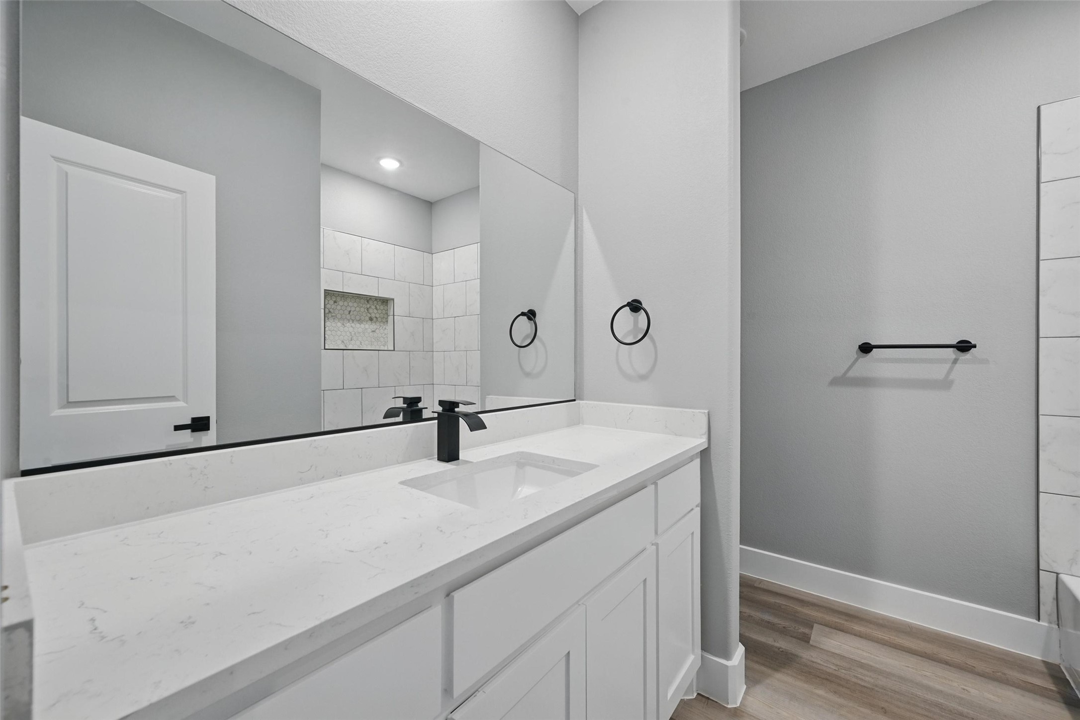 2734 W Washington Street Denison TX 75020