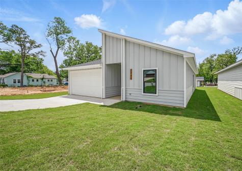 2734 W Washington Street Denison TX 75020