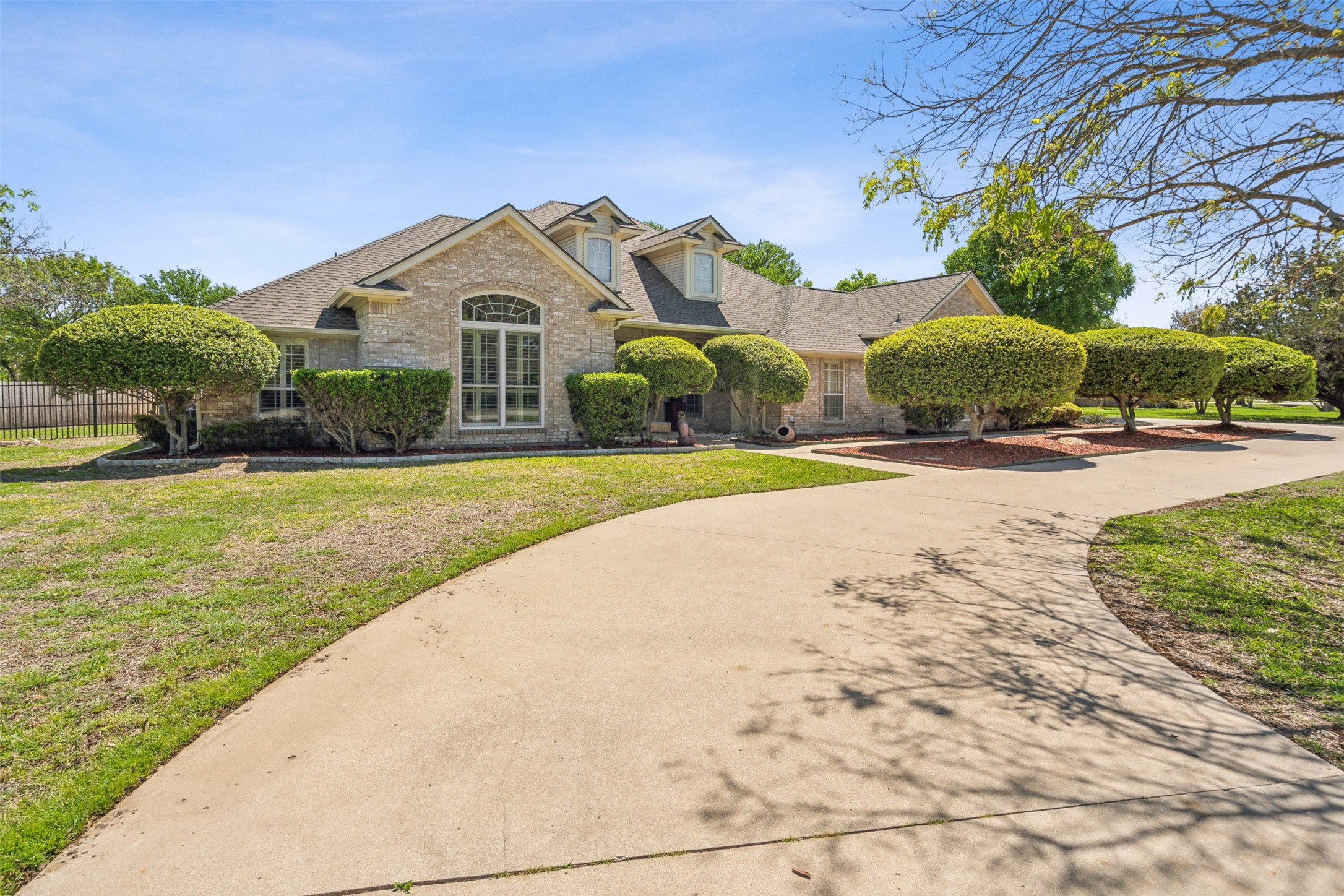 216 Timber Trail Weatherford TX 76087