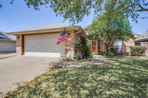 723 Nandina Way Waxahachie TX 75165