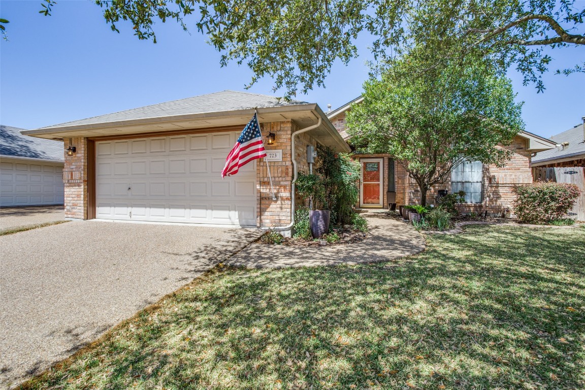 723 Nandina Way Waxahachie TX 75165