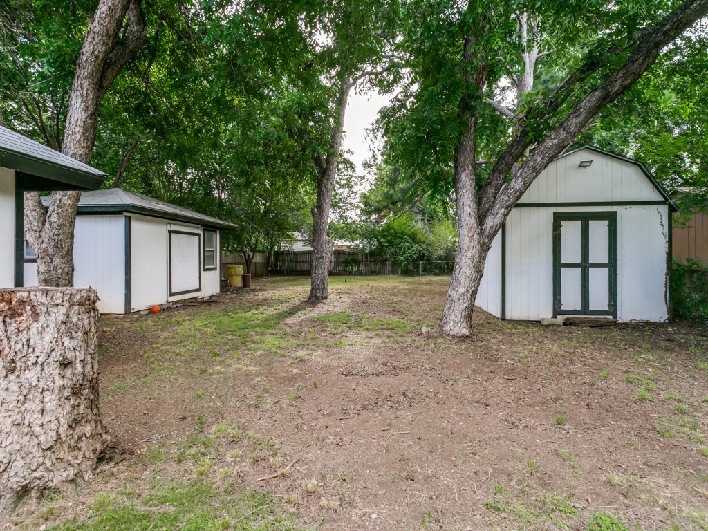 429 Harmon Road Hurst TX 76053