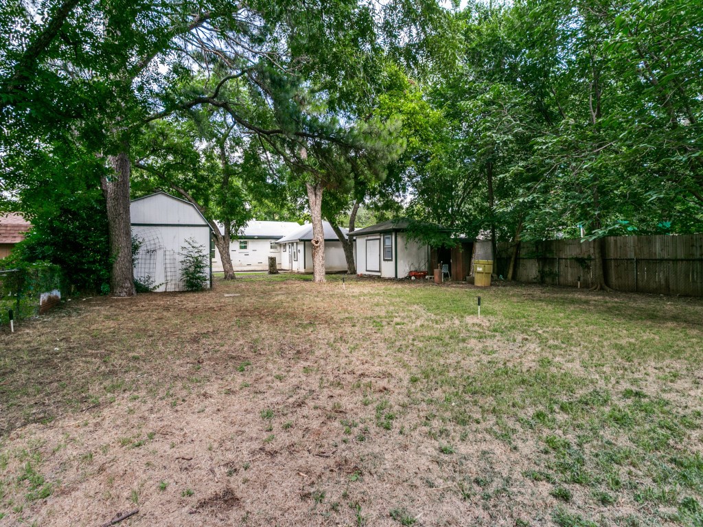 429 Harmon Road Hurst TX 76053