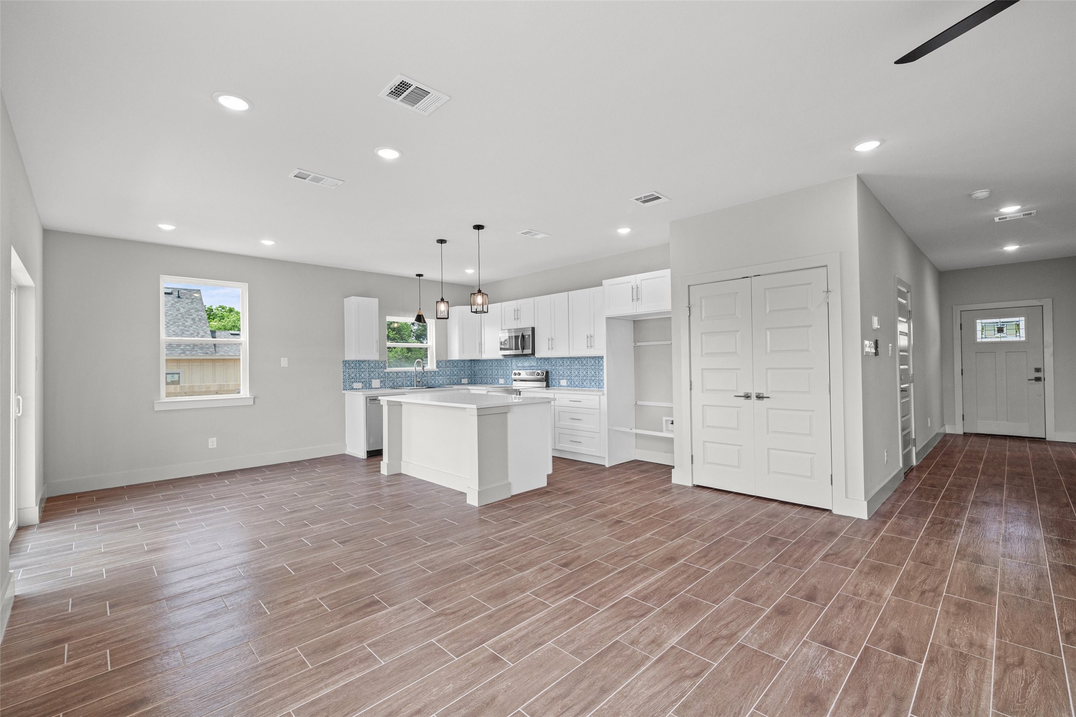 702 Perkins Court Granbury TX 76048