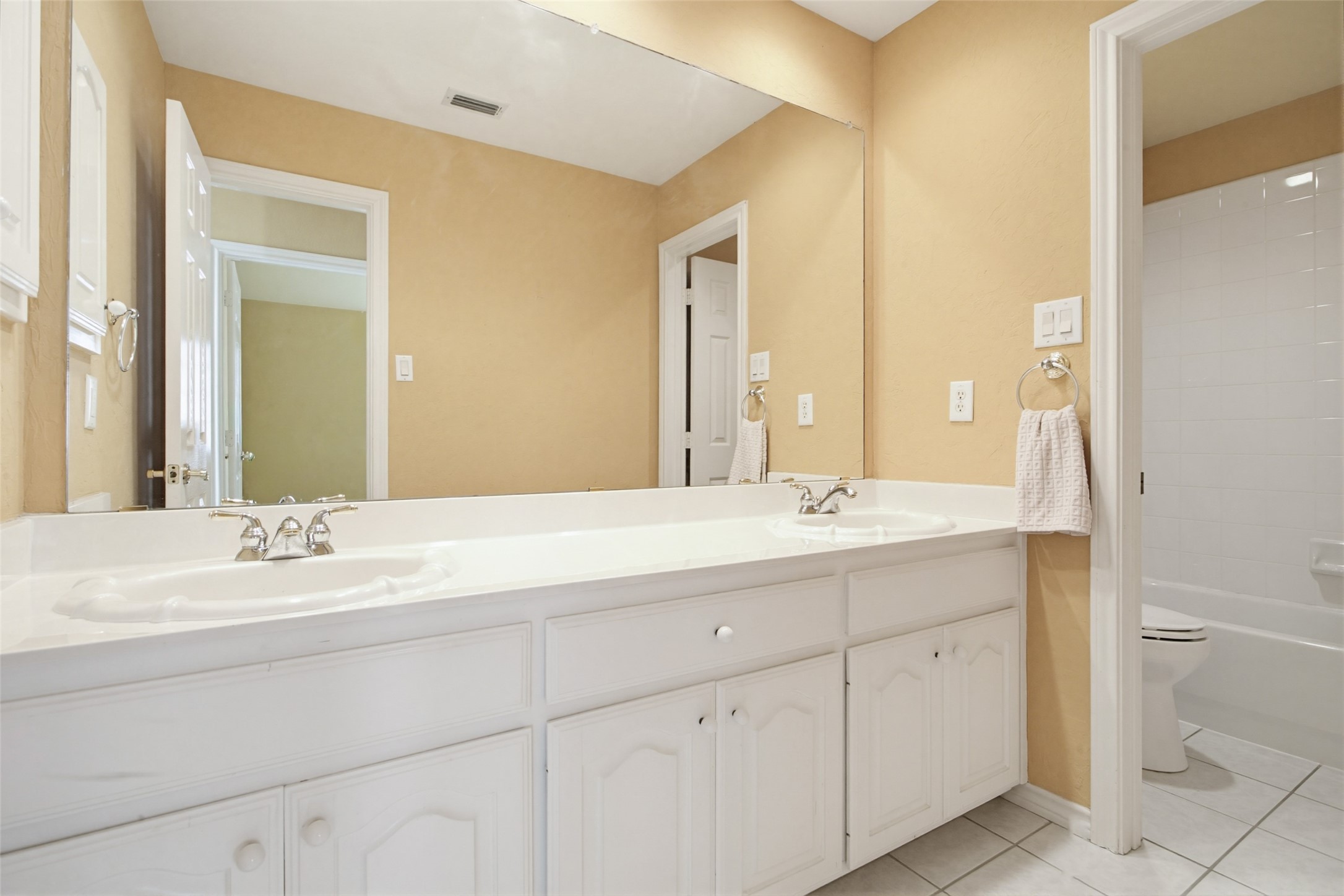 3208 Bridle Lane Grapevine TX 76051