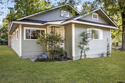 101 E College Street Big Sandy TX 75755