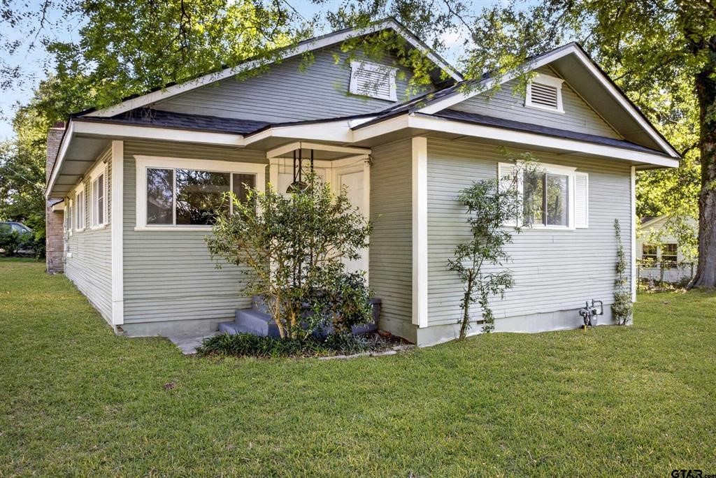 101 E College Street Big Sandy TX 75755