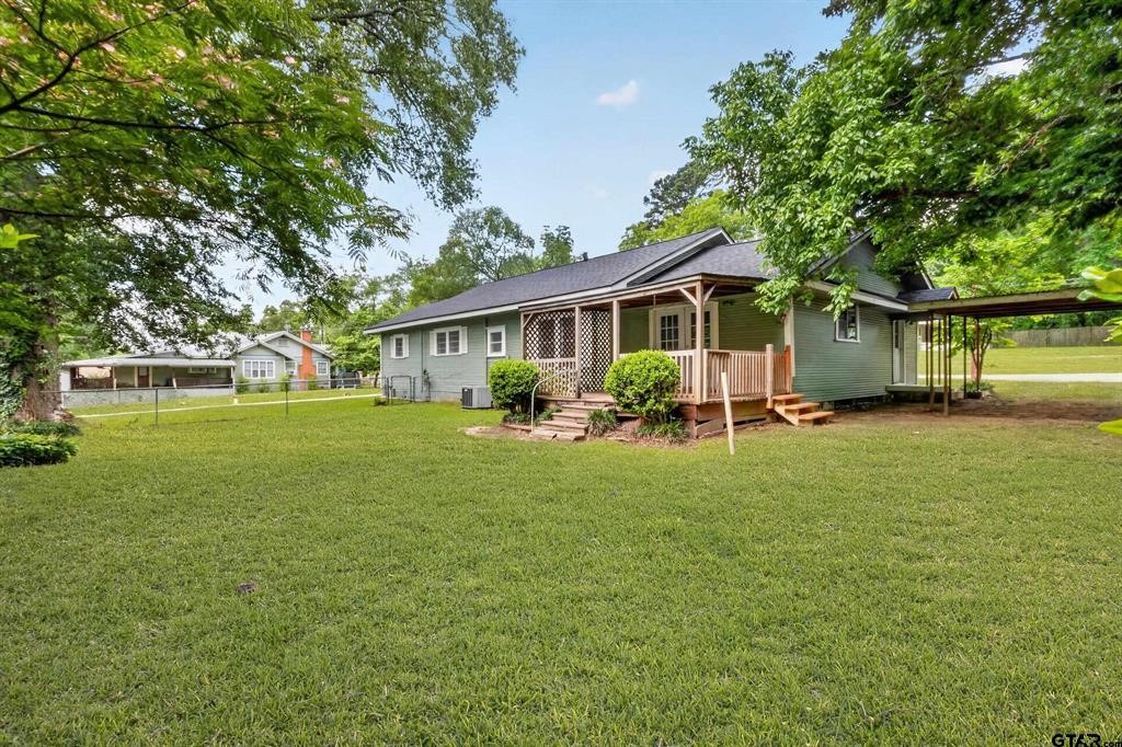 101 E College Street Big Sandy TX 75755
