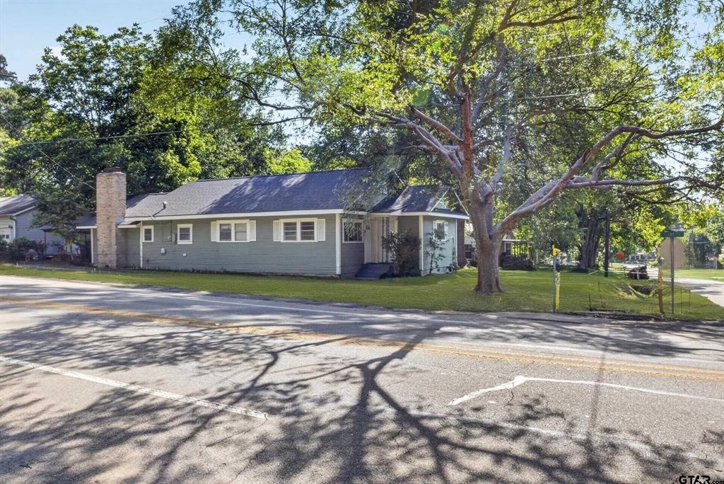101 E College Street Big Sandy TX 75755
