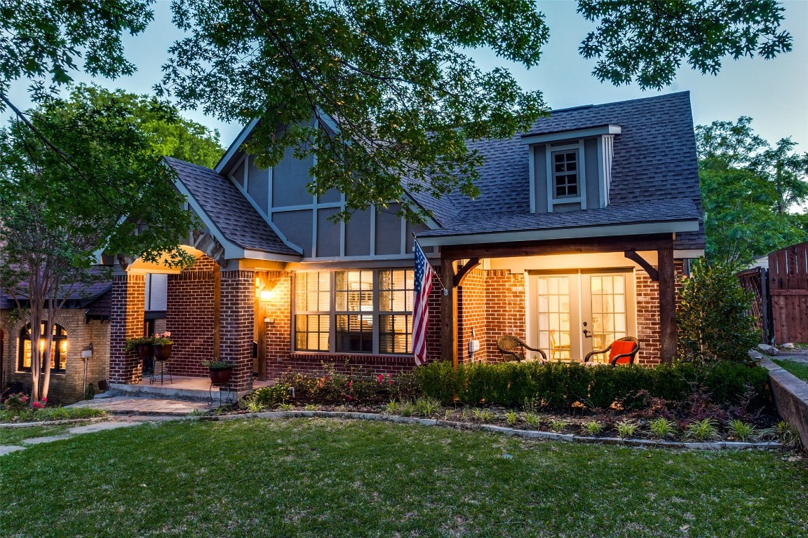 1023 Clermont Avenue Dallas TX 75223