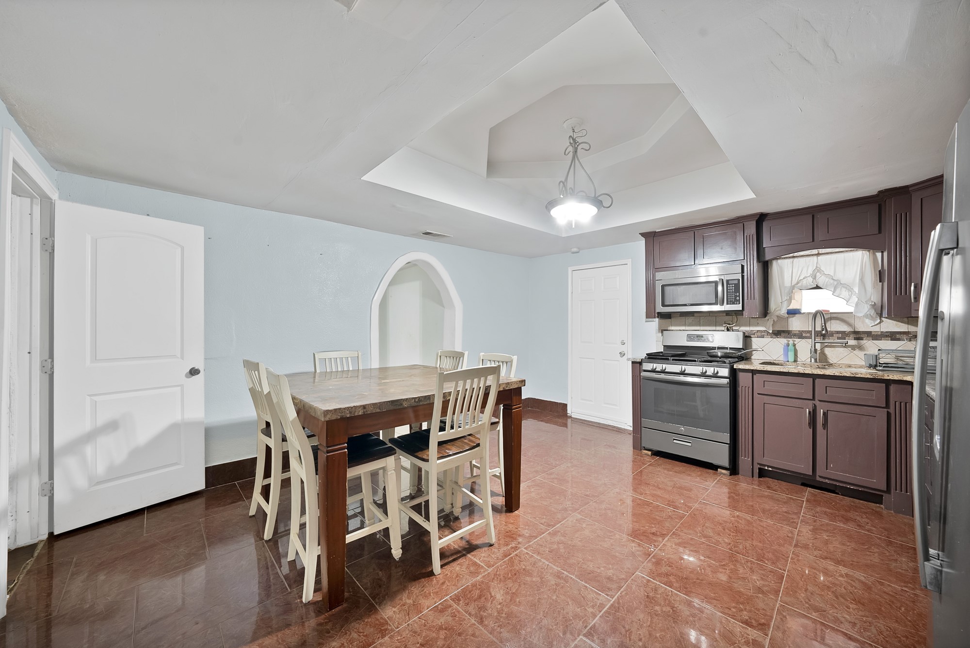 1717 E Harvey Avenue Fort Worth TX 76104