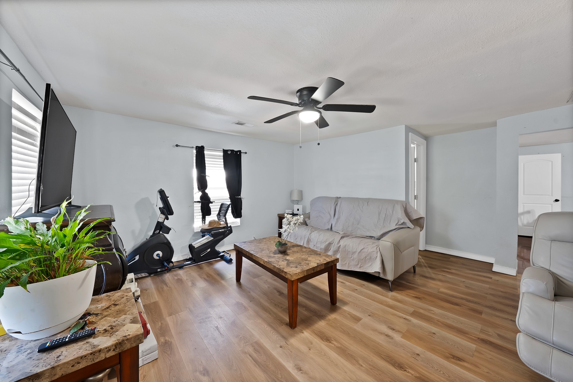 1717 E Harvey Avenue Fort Worth TX 76104