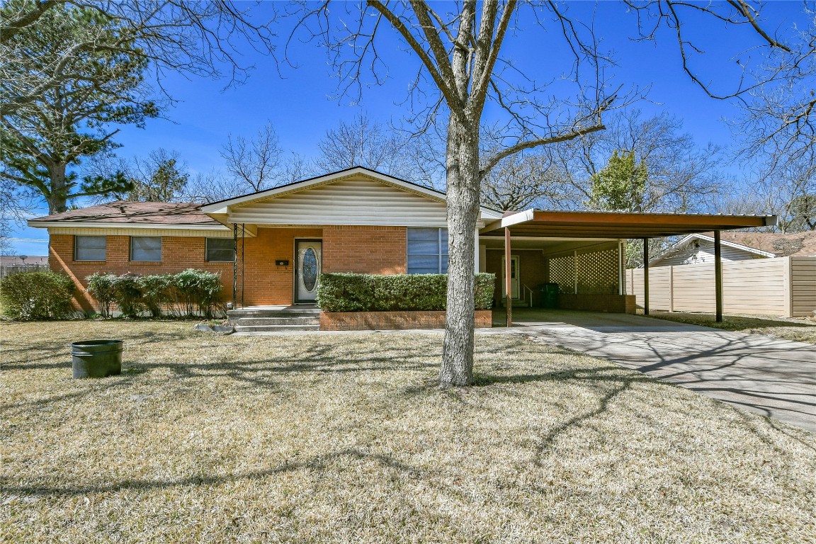 2010 Crestridge Street Stephenville TX 76401