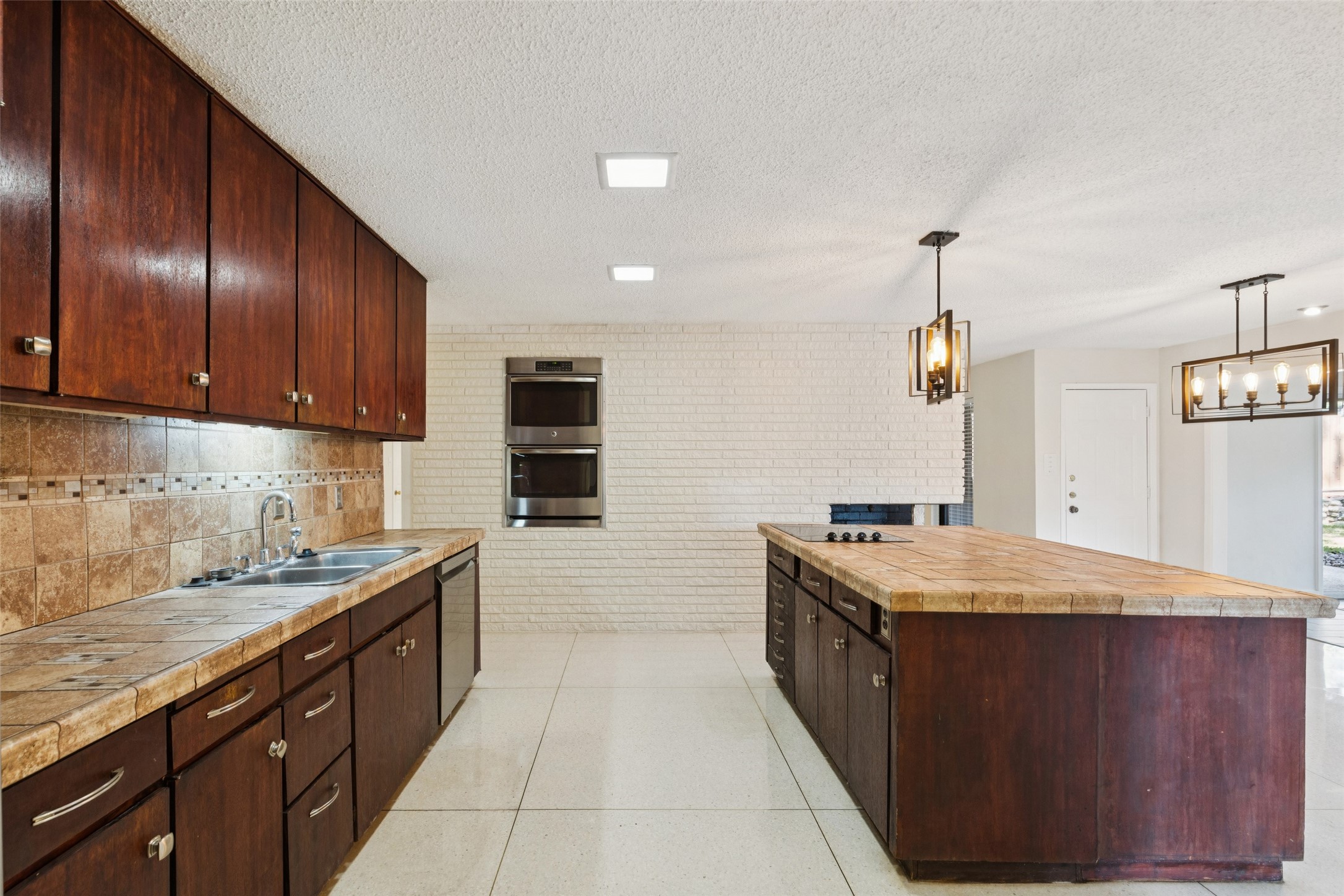 7267 Madeira Drive Fort Worth TX 76112