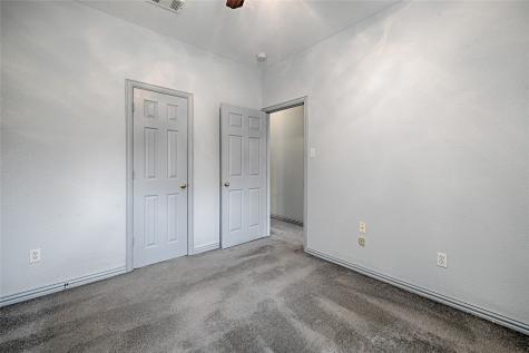 400 Dale Hollow Road Fort Worth TX 76103