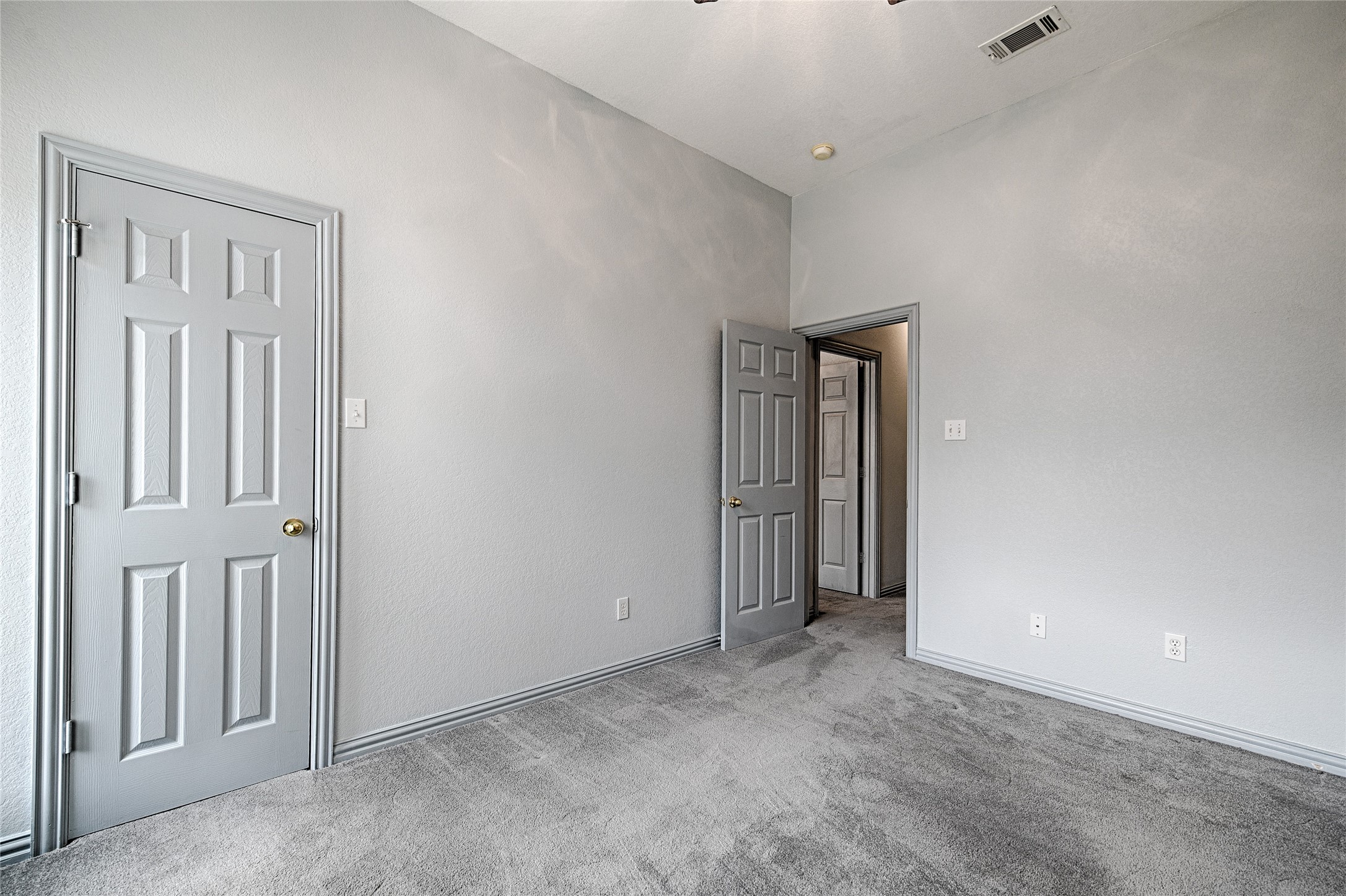 400 Dale Hollow Road Fort Worth TX 76103