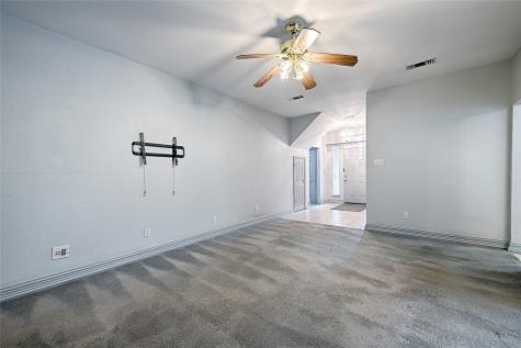 400 Dale Hollow Road Fort Worth TX 76103