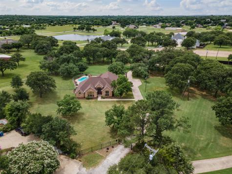 1015 Summit Drive Burleson TX 76028