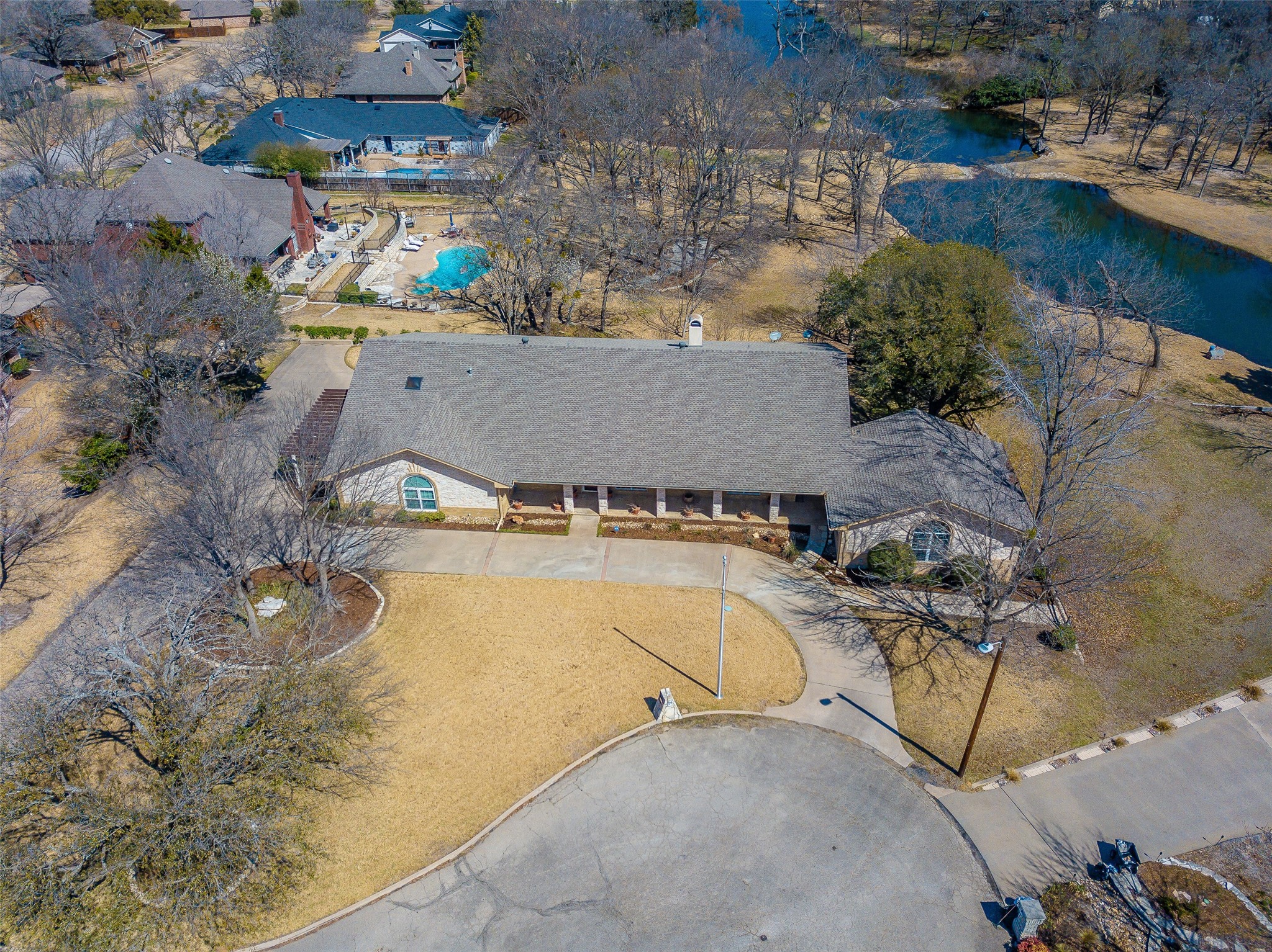 103 Lakeforest Court Weatherford TX 76087
