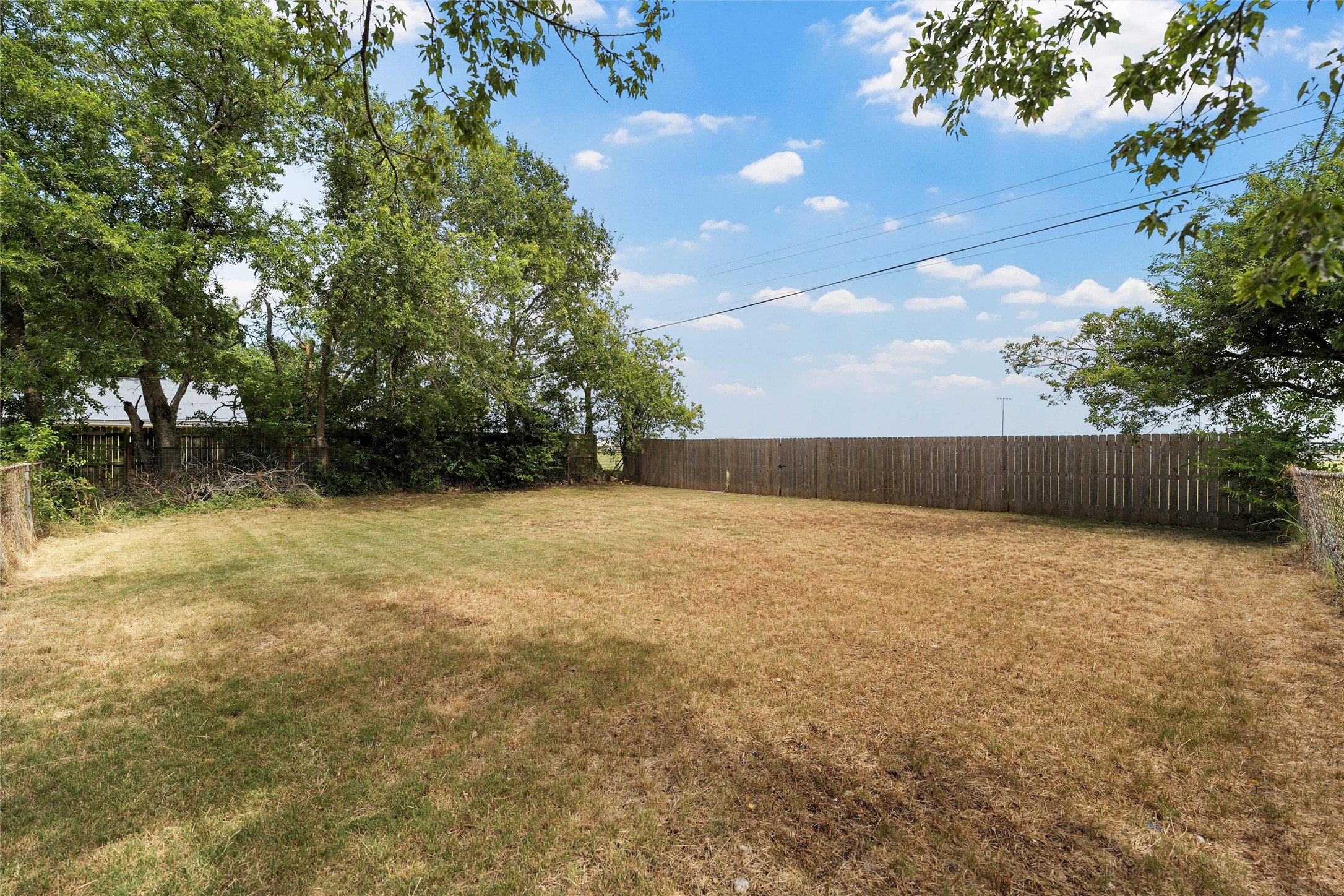 1306 W 11th Street Mcgregor TX 76657