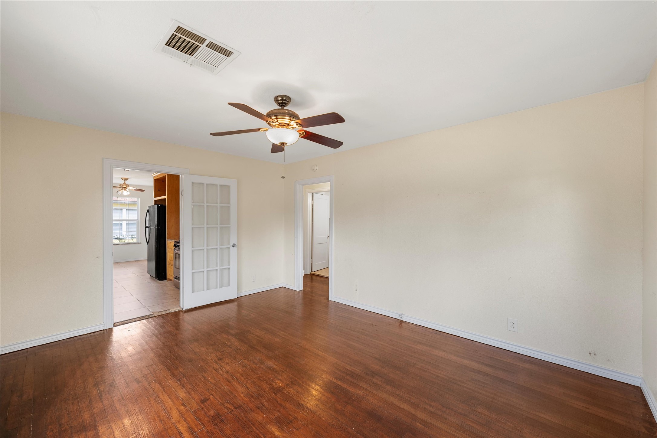 1306 W 11th Street Mcgregor TX 76657