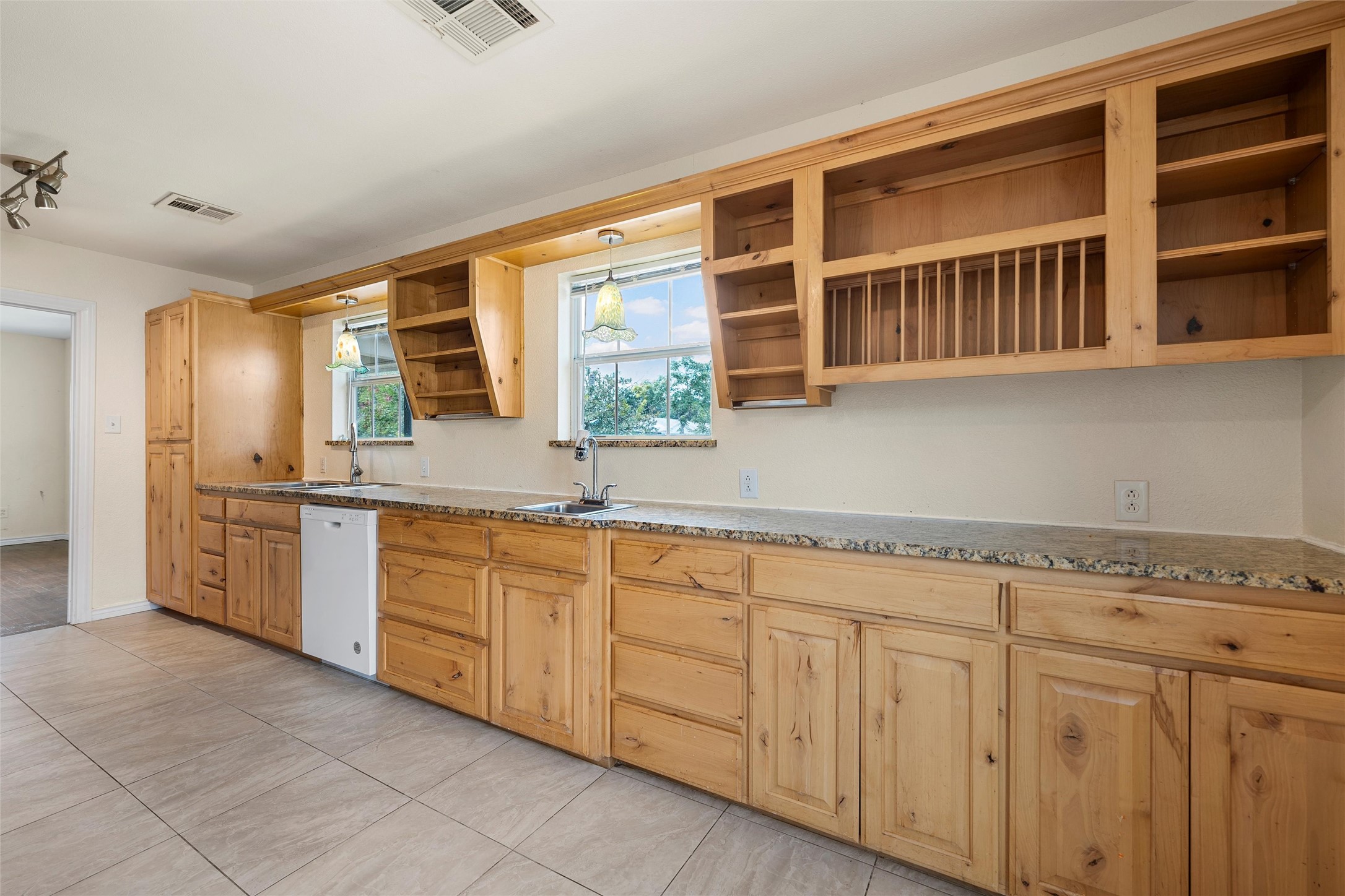 1306 W 11th Street Mcgregor TX 76657