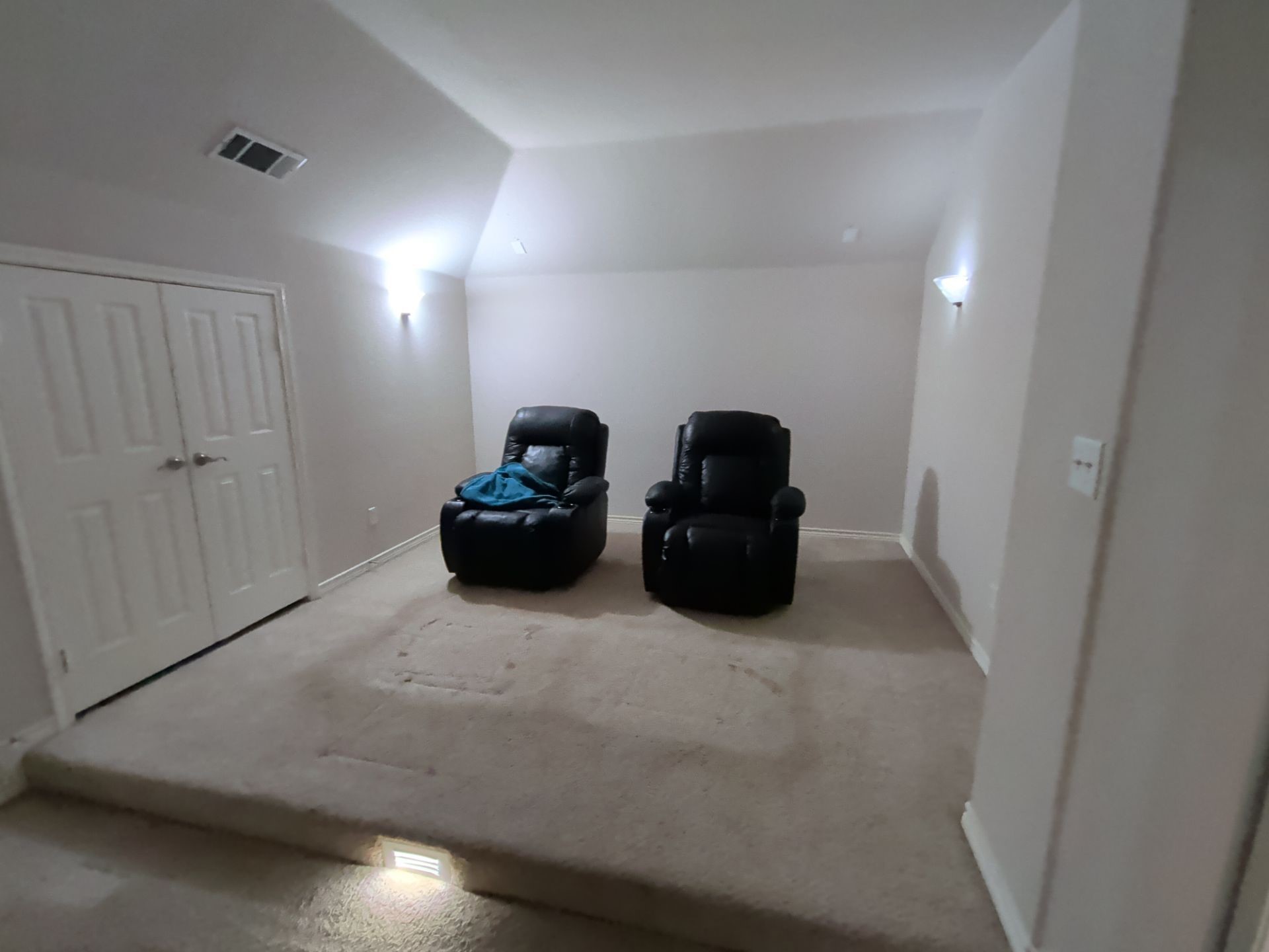 917 Greenfield Court Kennedale TX 76060