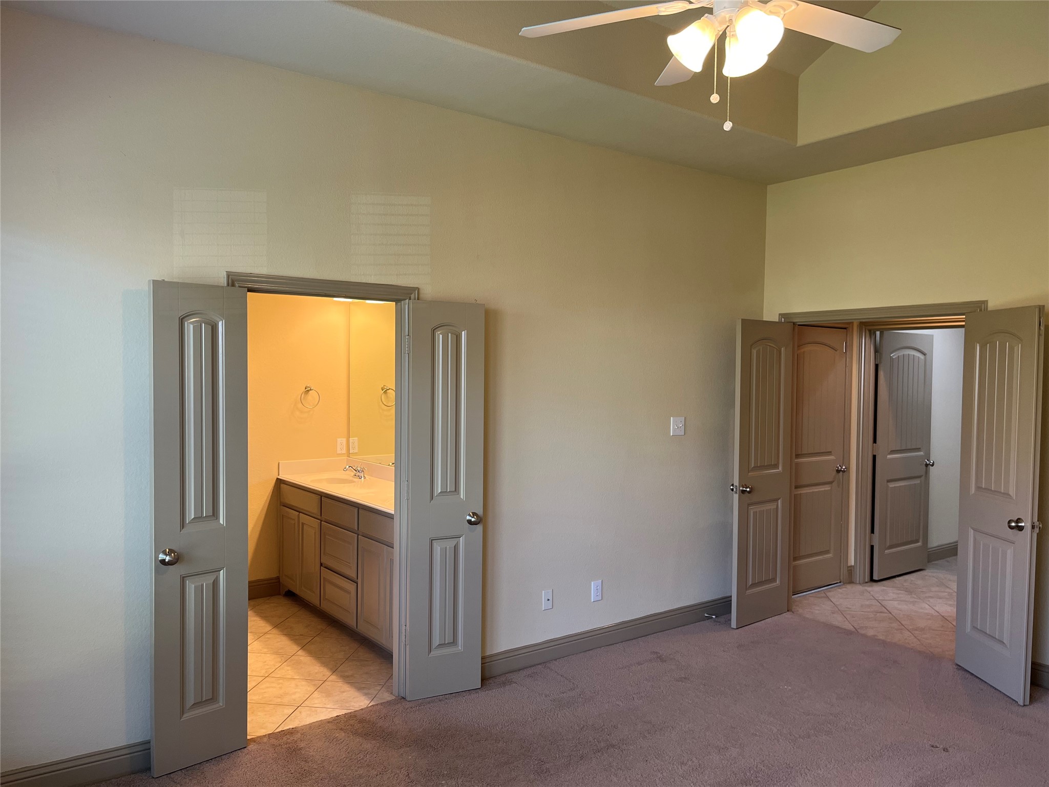 830 La Cima Irving TX 75039