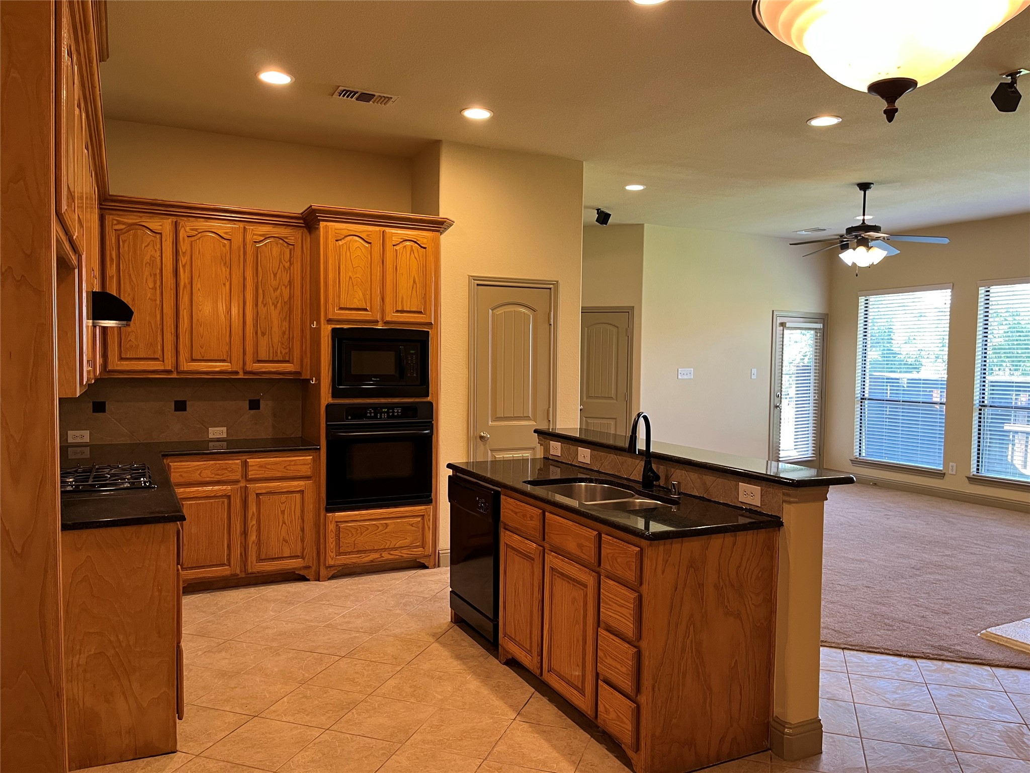 830 La Cima Irving TX 75039